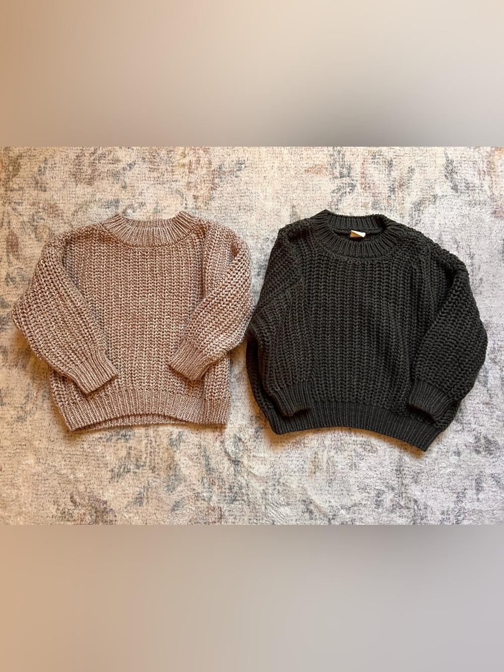 Goumi Chunky Knit Crewneck Sweater Bundle 6-12 months